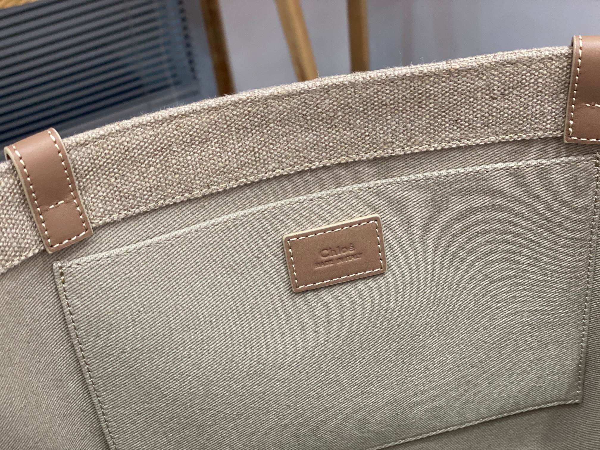Chloe Large Woody Tote Bag In Linen 